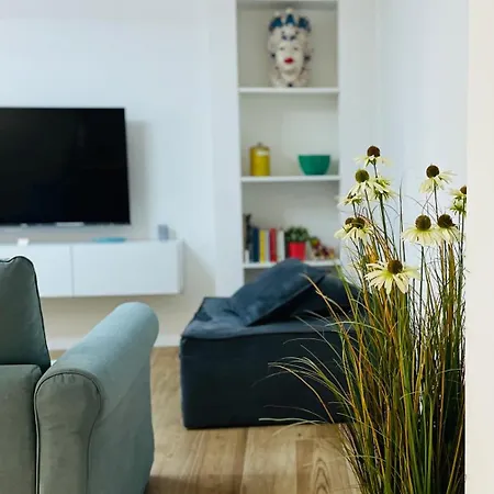 Domus Lucia Holiday home *
